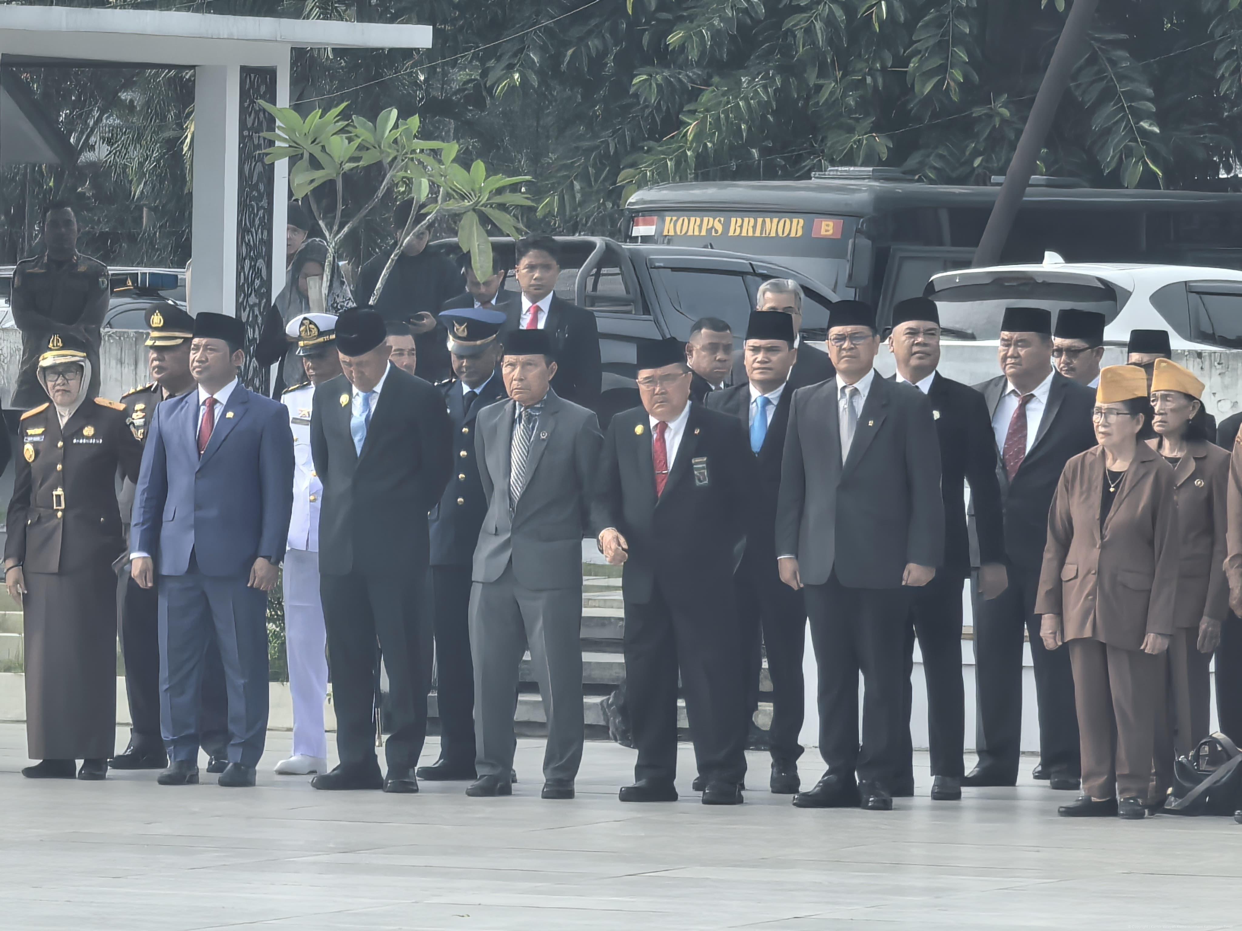 196cee97 ed56 4b2d a4a9 8b522ac01e98