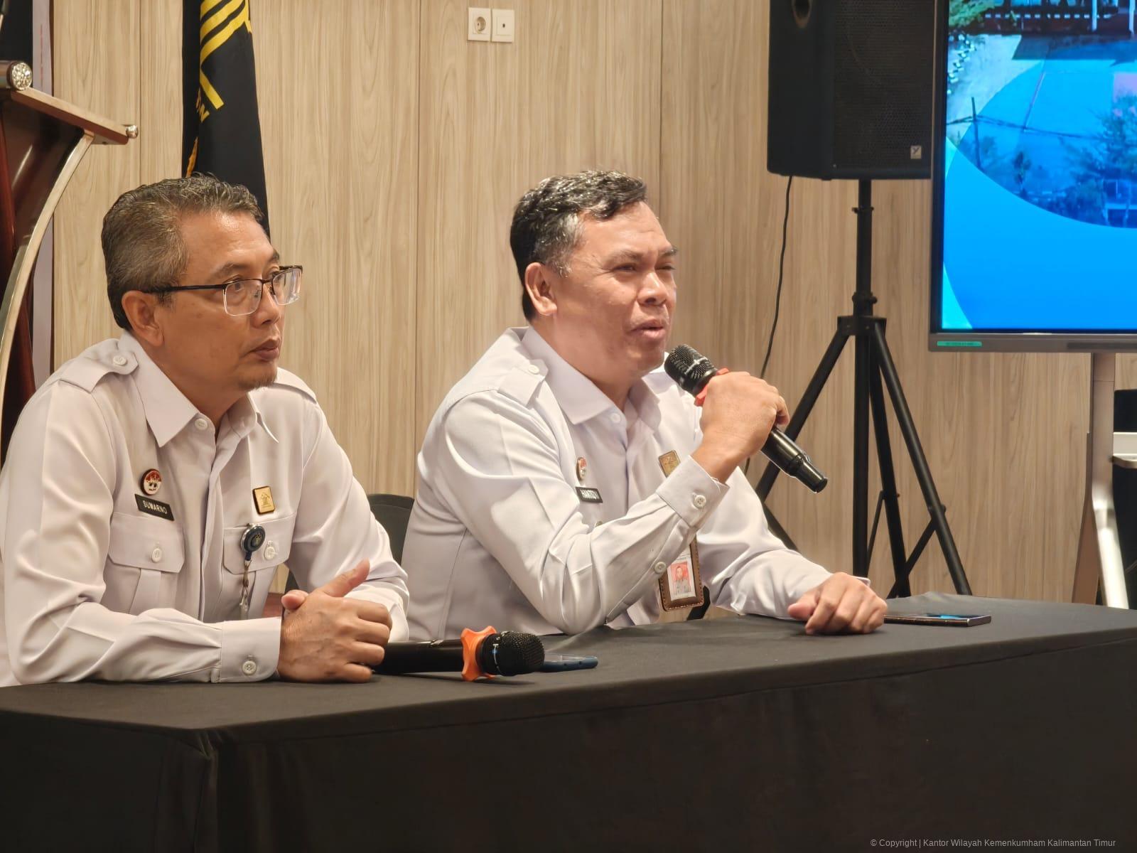 1. Penguatan Notaris