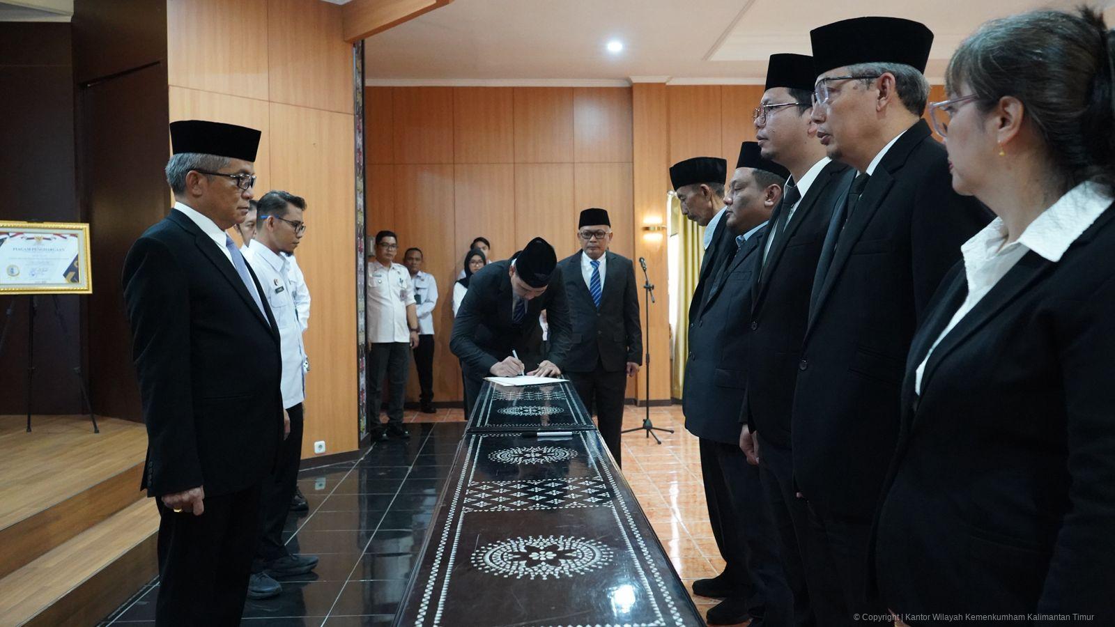 4. Pelantikan MPDN Kaltim