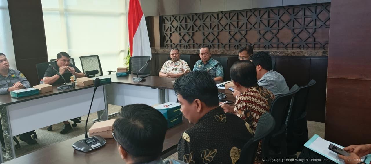 1. FGD Penanganan Konflik Kesbangpol