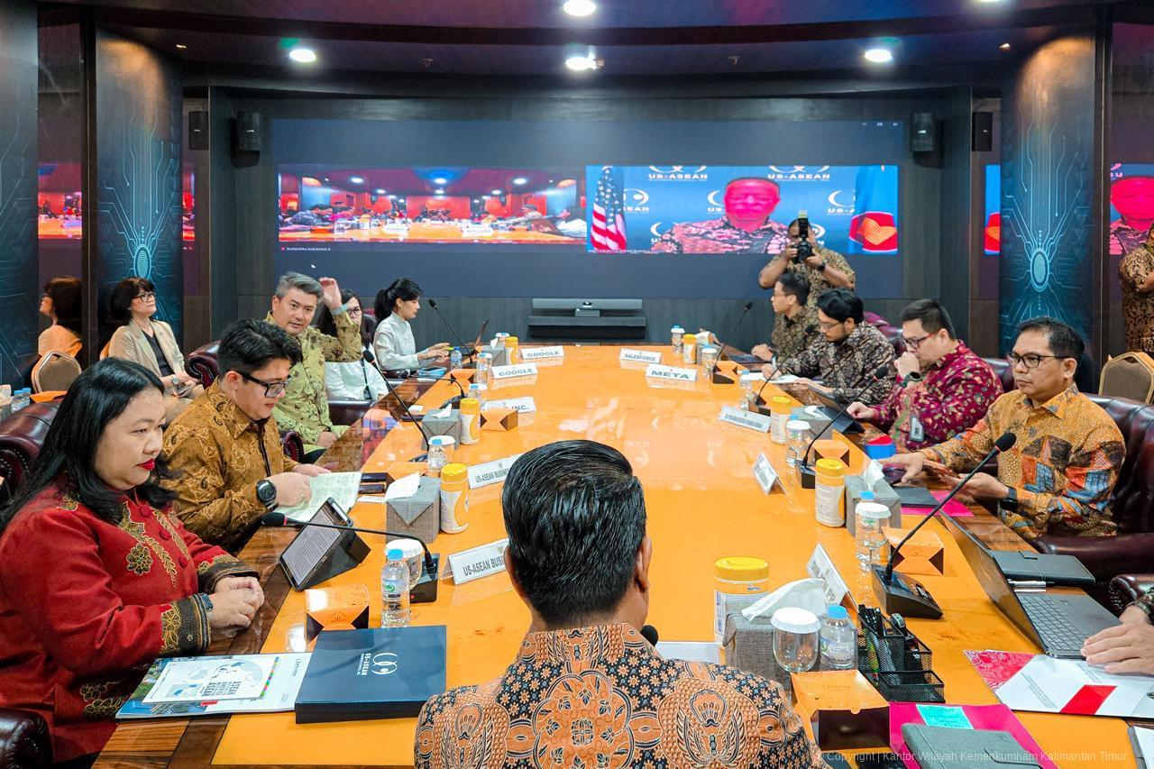 3. Audiensi Menteri Hukum