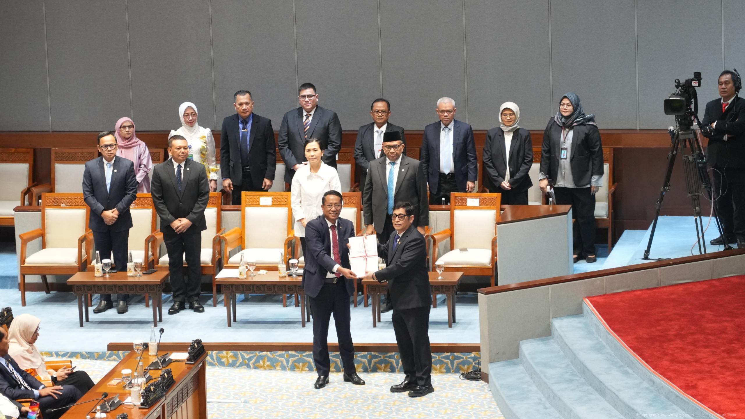 3. Pengesahan UU PPRT