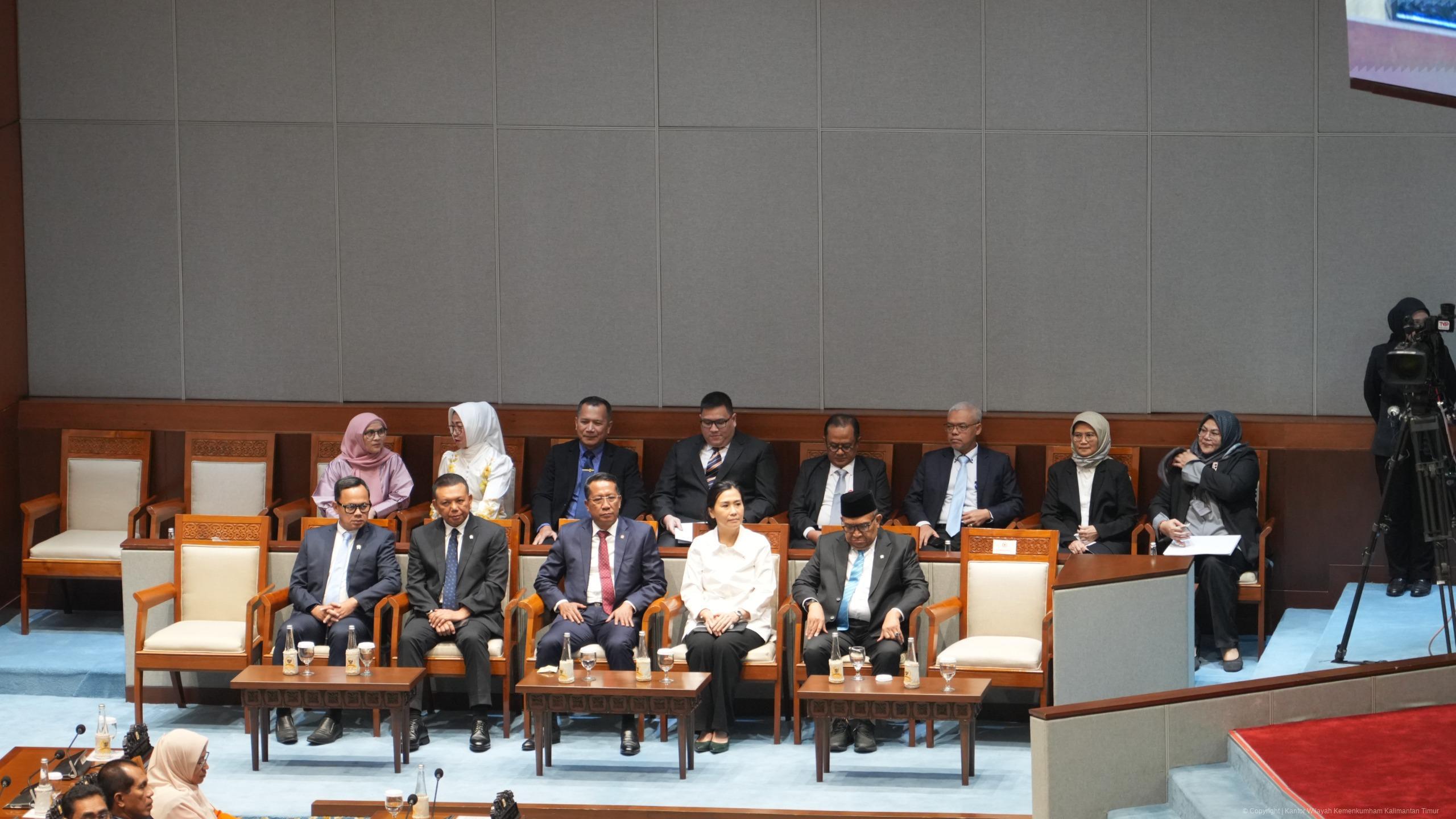 4. Pengesahan UU PPRT