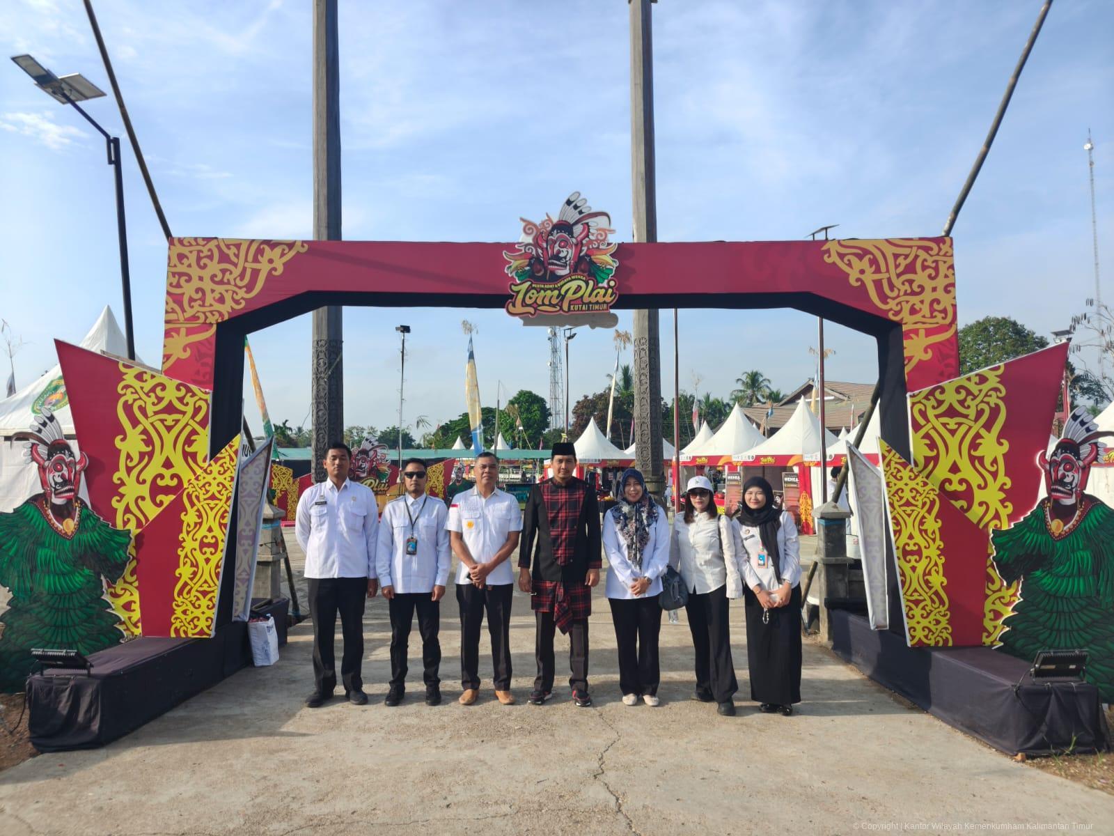 4. Perayaan Lom Plai